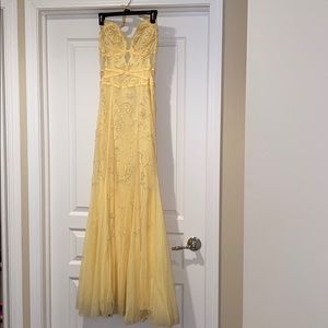 cache yellow dress